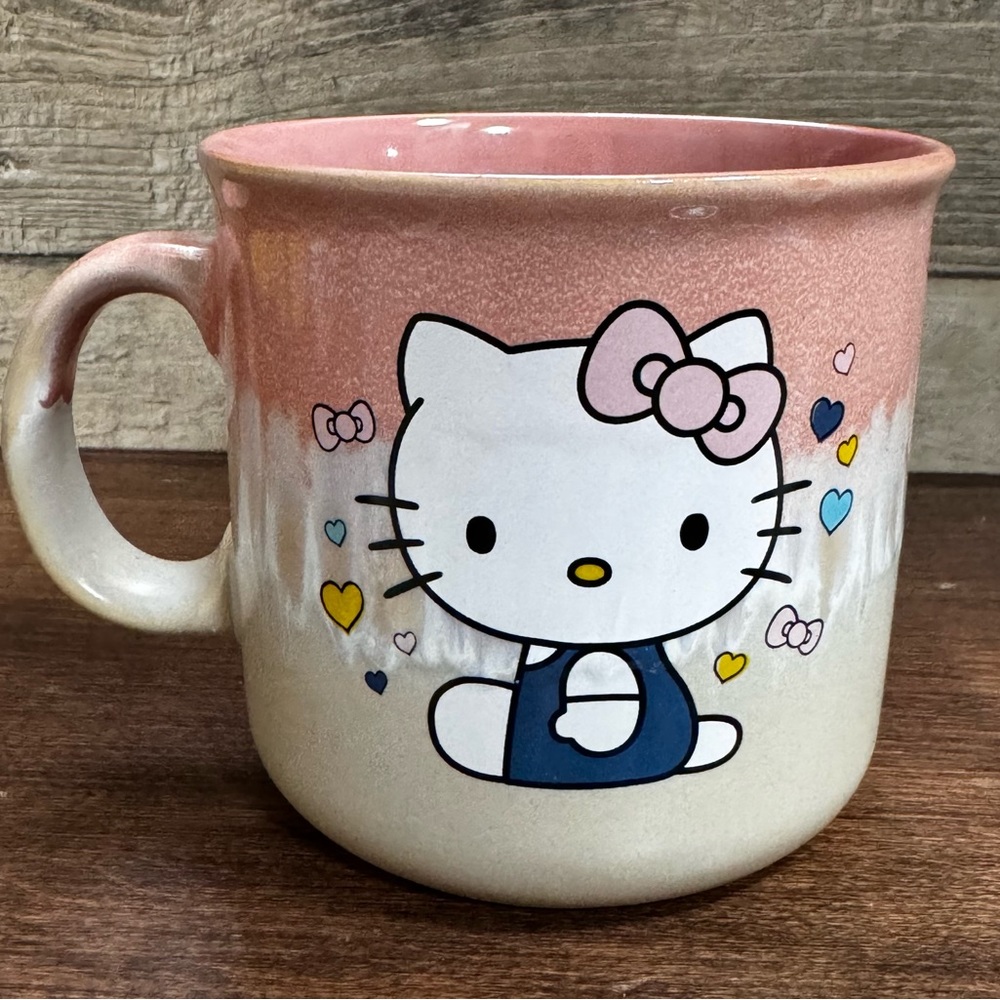 Super cute Hello Kitty Ceramic Mug 20oz - NEW